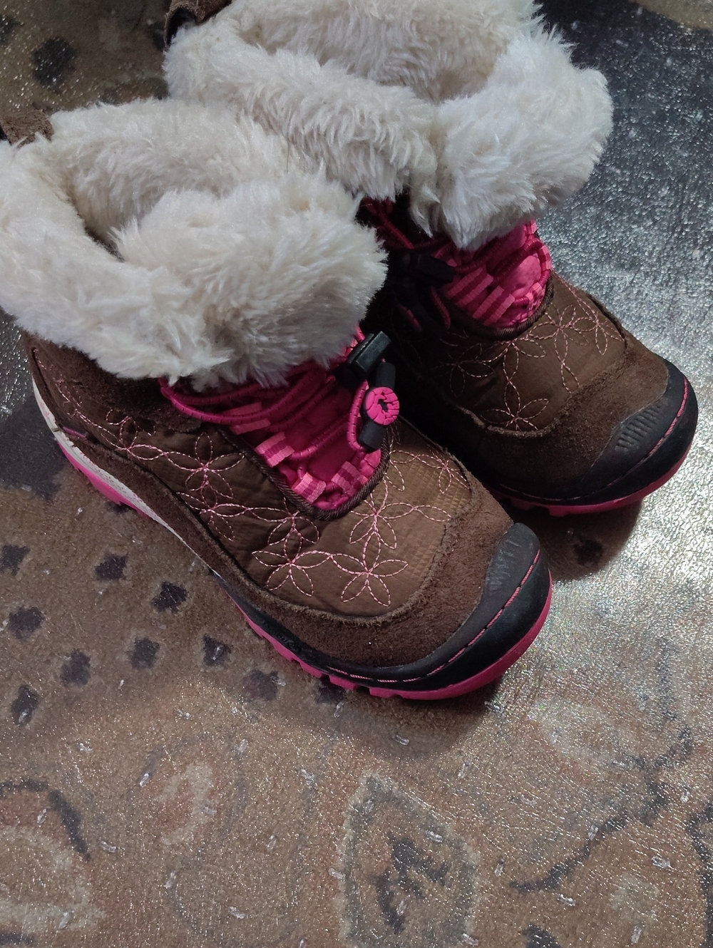 Girls' Brown & Pink Faux-Fur Winter Boots Euc , Size 1 $45